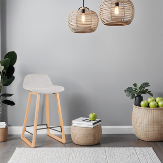 Halfhoge Scandinavische barkruk &lsquo;BALTIK MINI&#039; in lichtgrijze stof
