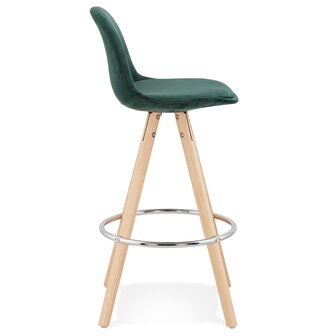 Halfhoge barkruk &#039;SPIRIT MINI&#039; in groen fluweel en poten in hout met natuurlijke afwerking