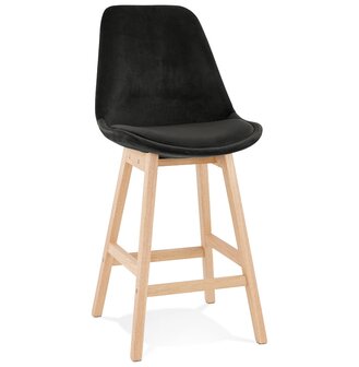 Halfhoge kruk &#039;MORISS MINI&#039; in fluweel zwart met poten in natuurlijk hout