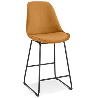 Halfhoge kruk &#039;BULLY MINI&#039; van mosterde velours met zwarte metalen poten