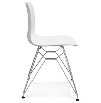 Design stoel &#039;GAUDY&#039; wit met verchroomd metalen voet