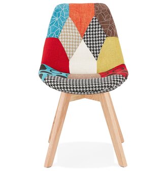 Designstoel &#039;PATCHY&#039; in stof met patchworkstijl