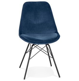 Design stoel &#039;ZAZY&#039; van blauwe fluweel met zwarte metalen poten