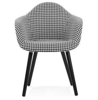 Stoffen design stoel &#039;LARA&#039; met armleuningen en zwart en witte pied-de-poule-print