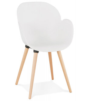 Witte stoel met Scandinavisch design &lsquo;PICATA&#039; met houten poten