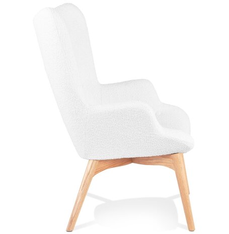Scandinavische oorfauteuil 'TRAPEUR' van witte boucléstof